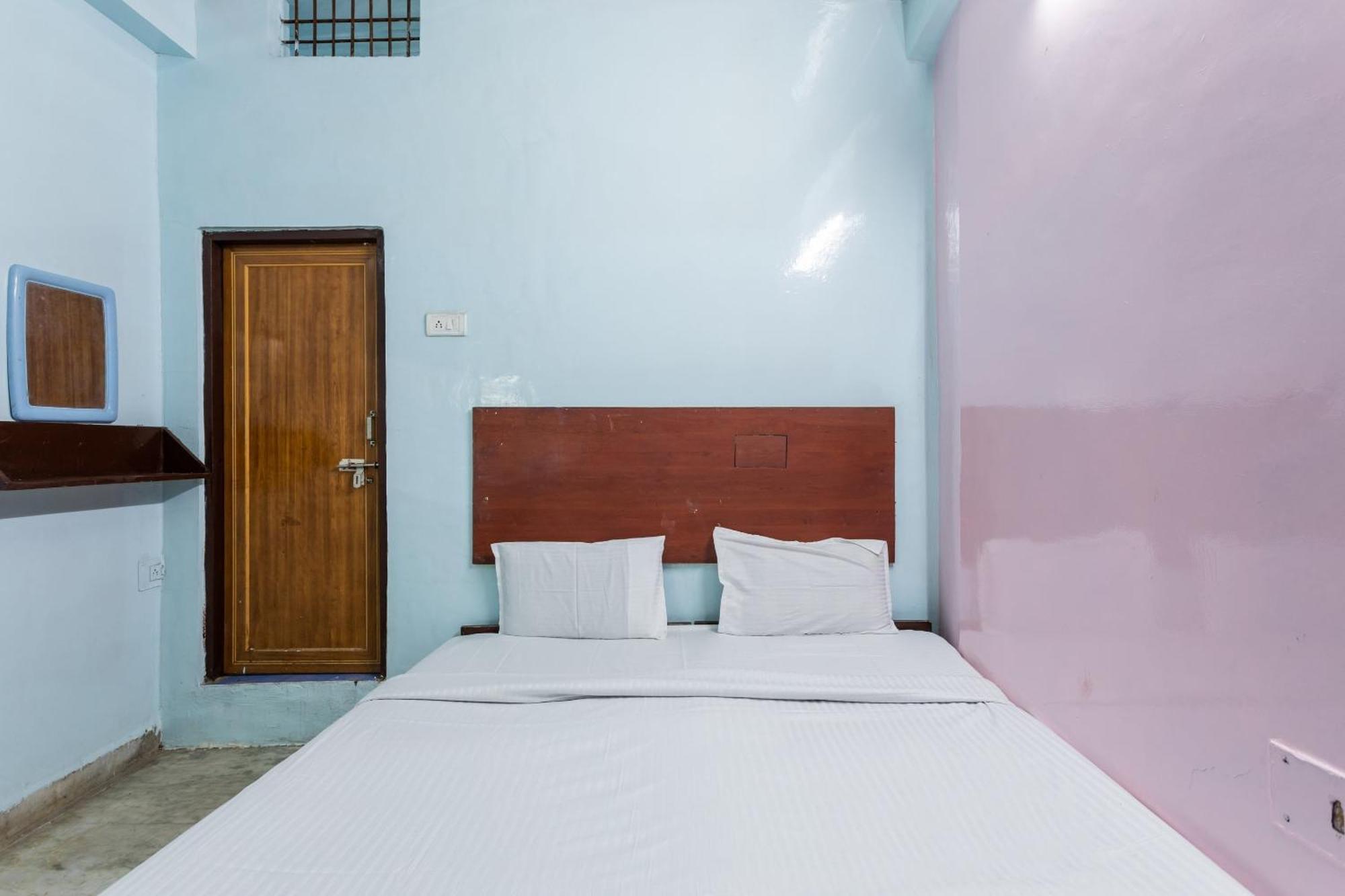 Hotel Vanilla Bhopal Exteriör bild