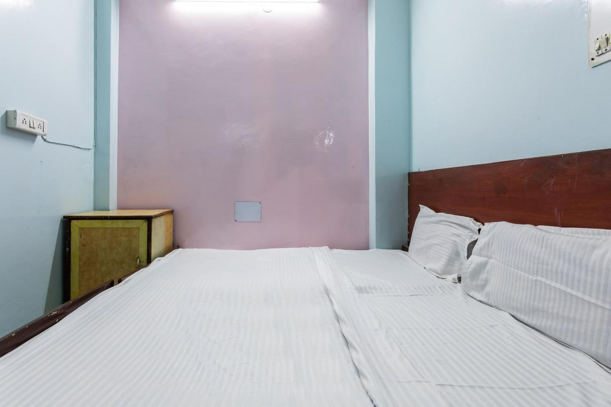 Hotel Vanilla Bhopal Exteriör bild