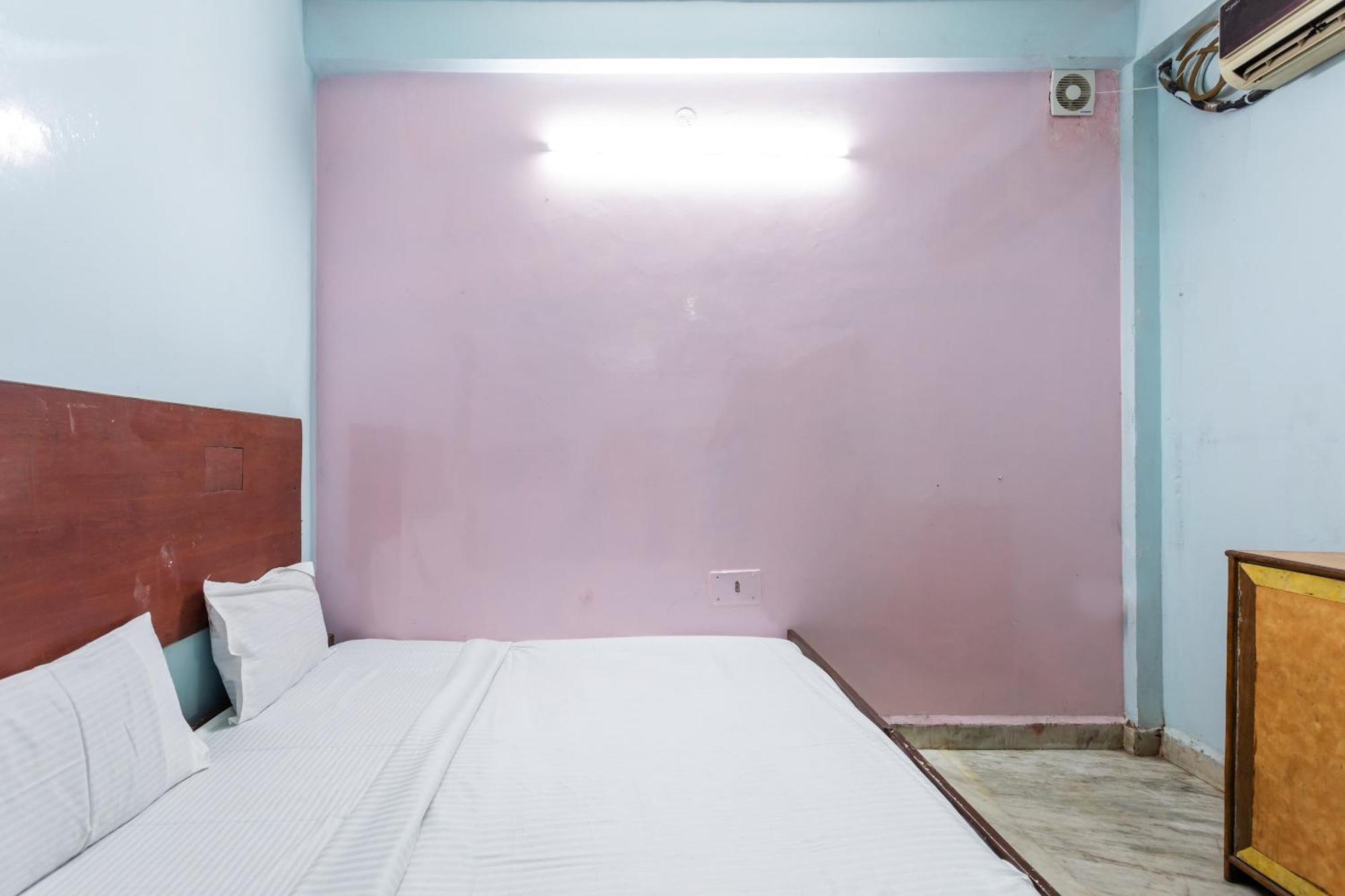 Hotel Vanilla Bhopal Exteriör bild